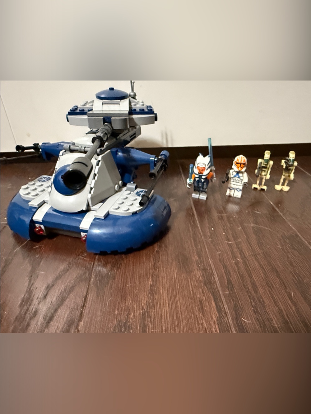 LEGO Star Wars: The Clone Wars Armored Assault Tank (AAT) 75283